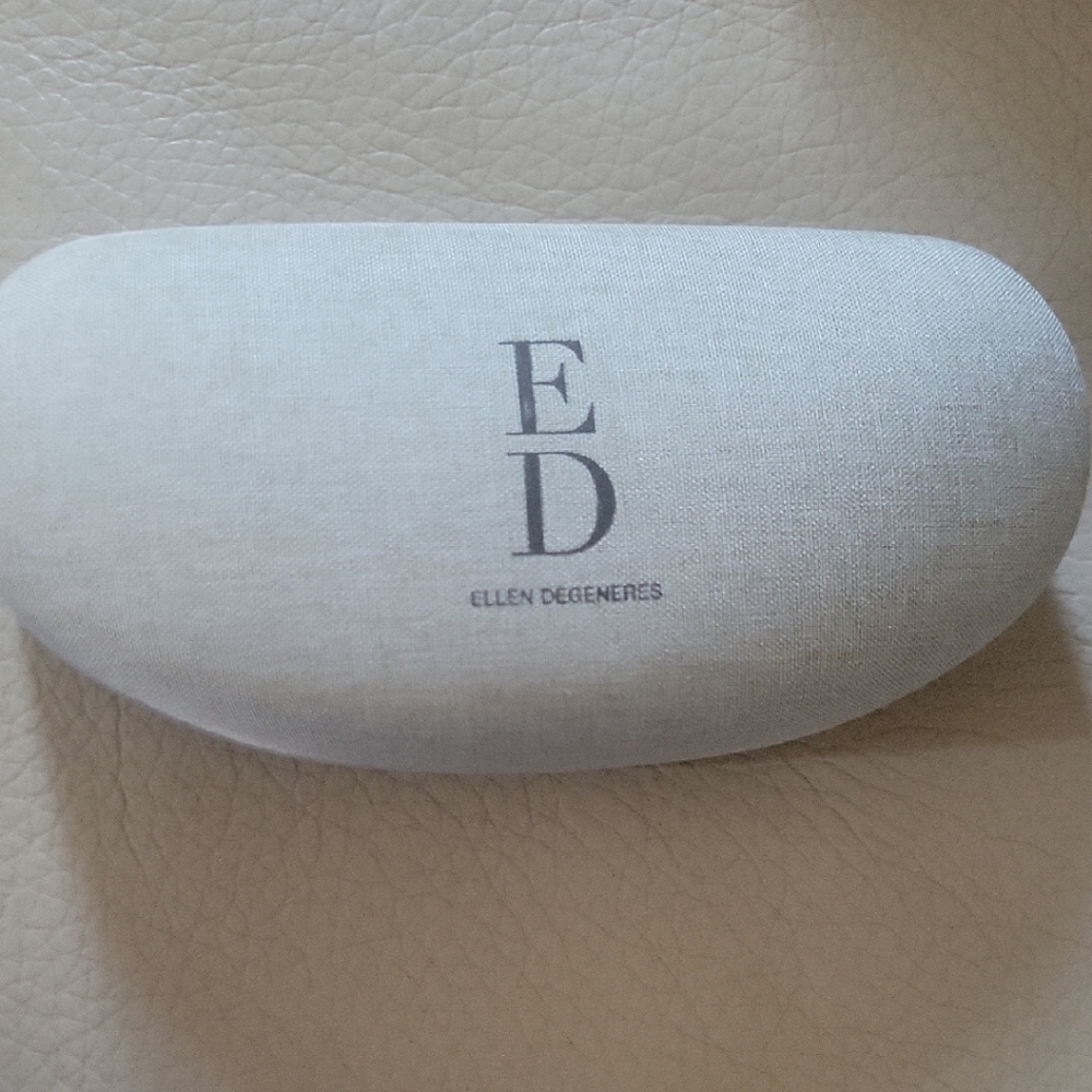 Ellen DeGeneres Light Gray Eyeglass Case